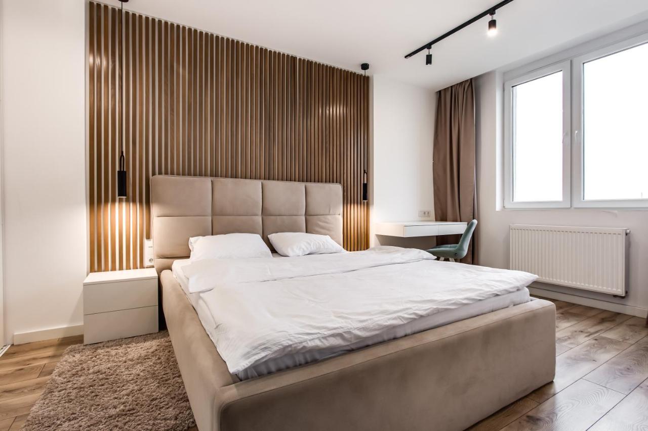 Vip Apartments Lviv Bagian luar foto