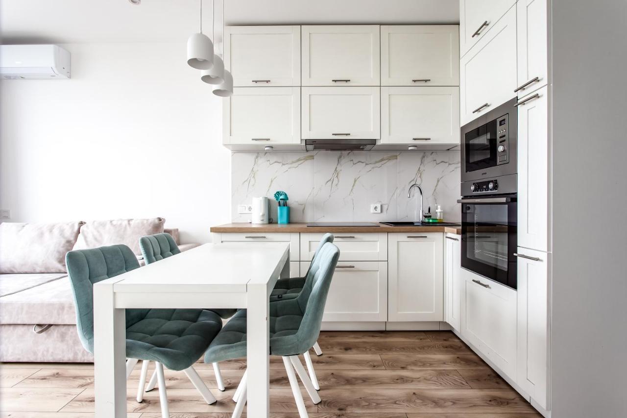 Vip Apartments Lviv Bagian luar foto